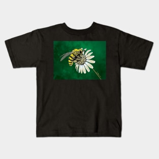 Honeybee Collecting Pollen from a Daisy Kids T-Shirt